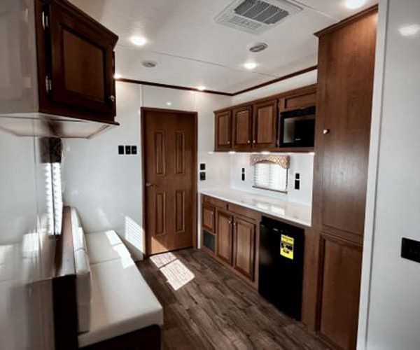 28672 Medical Trailer Main Area 3