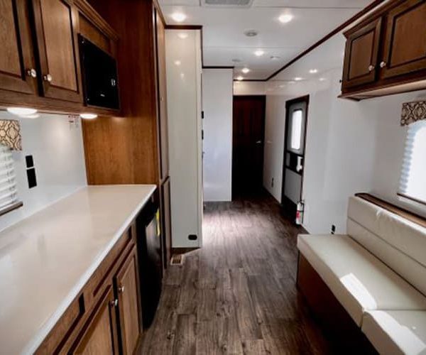 28672 Medical Trailer Main Area 6