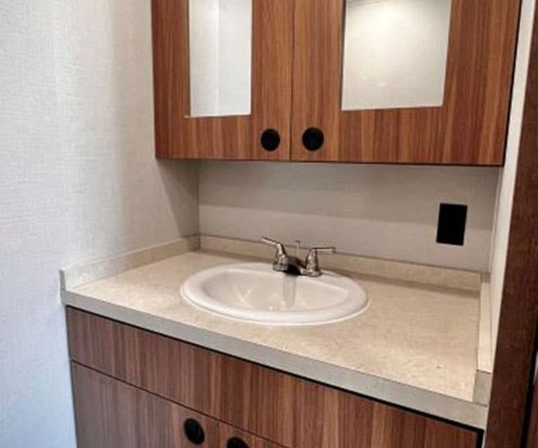 Work-Force-(SM-Office)-Bathroom-2